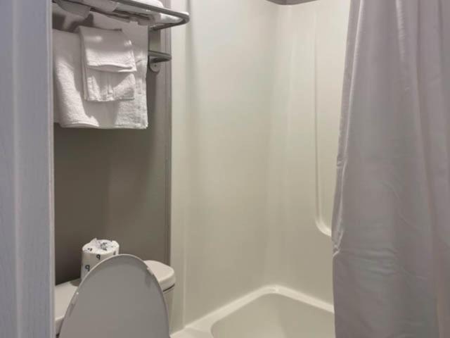 اتاق استاندارد با تخت بزرگ, Studio 6 Rock Springs Wy Flaming Gorge