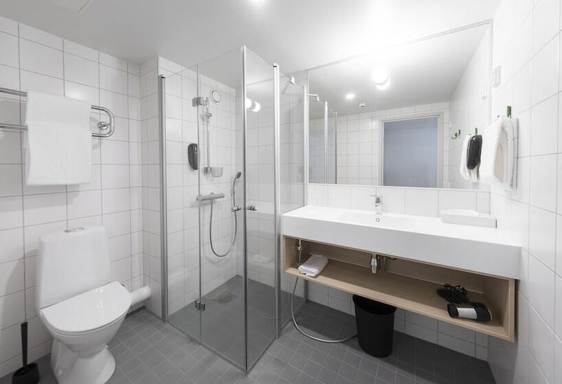 اتاق خانوادگی, Greenstar Hotel Lahti