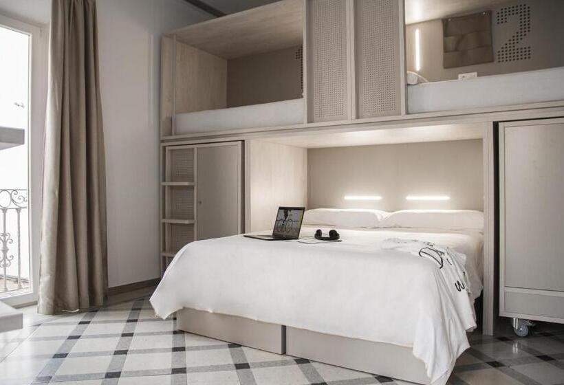اتاق لوکس خانوادگی, Room00 Salvador Hostel