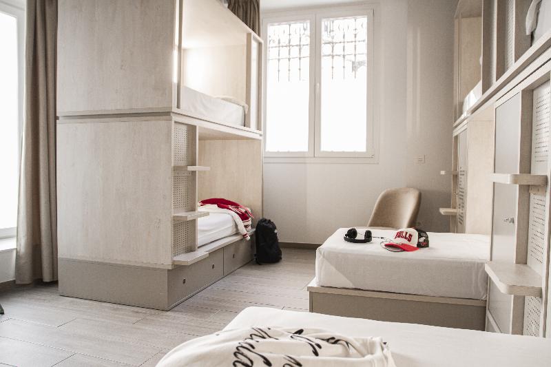 اتاق خانوادگی, Room00 Salvador Hostel
