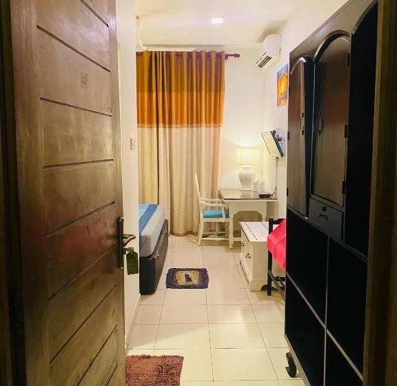 اتاق لوکس با بالکن و چشم‌انداز دریا, Oasis Ayurveda Resort