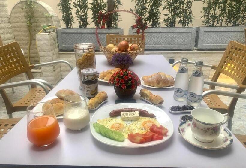 اتاق استاندارد سه نفره, Belux