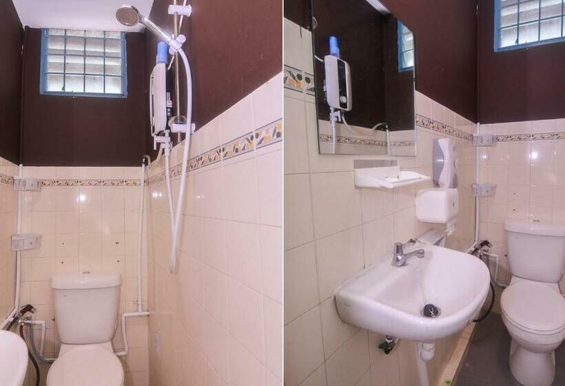 سوییت خانوادگی, Oyo 89465 Golden Lounge