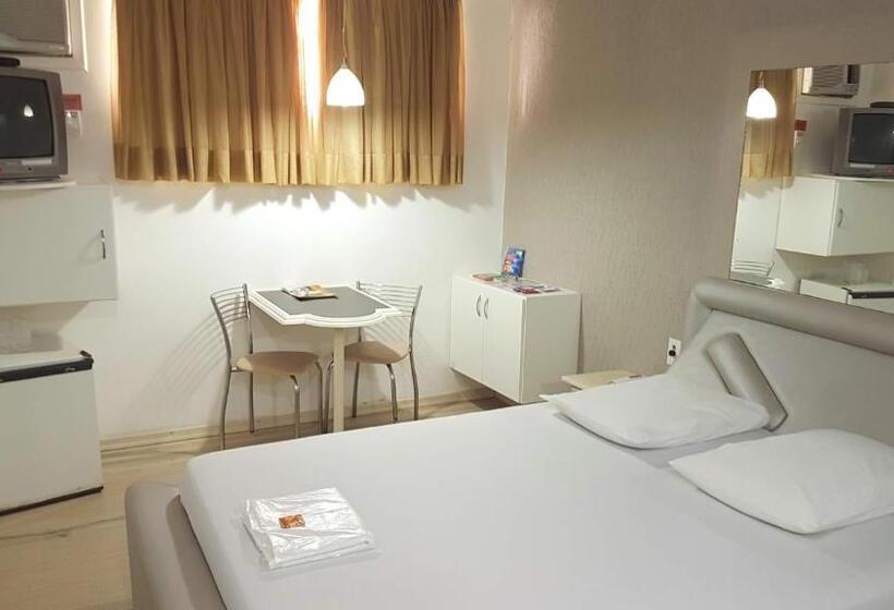 آپارتمان 1 خوابه, L'acqua Motel Express