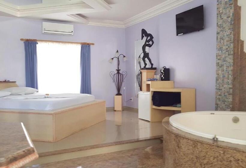 استودیوی سوپریور, L'acqua Motel Express