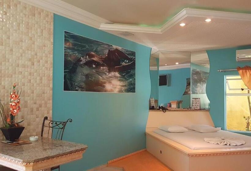 استودیوی سوپریور, L'acqua Motel Express