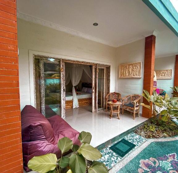 اتاق استاندارد با چشم‌انداز استخر, Arjuna Uluwatu Guest House