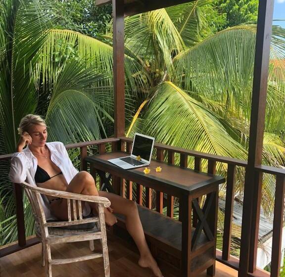 سوییت لوکس, Arjuna Uluwatu Guest House