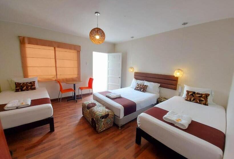 غرفة عائلية, Hostal Atenea