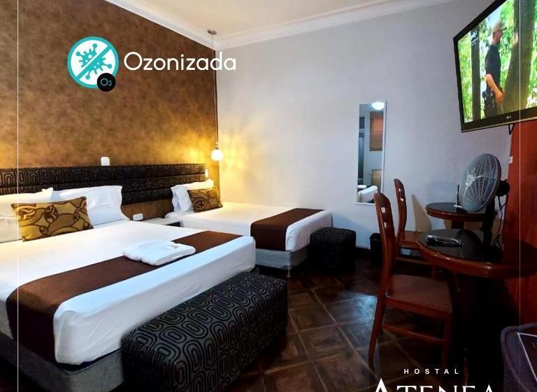 غرفة عائلية, Hostal Atenea