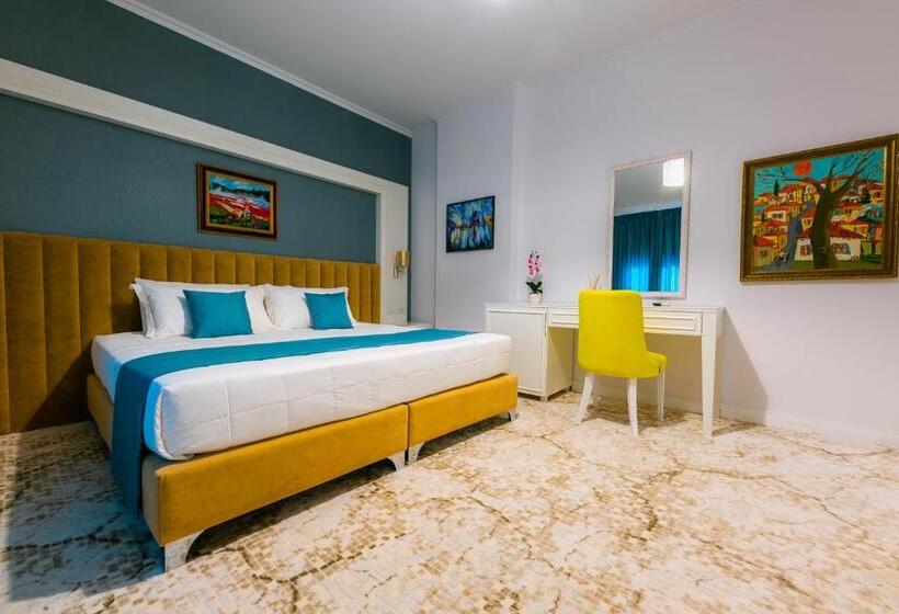 سوییت سوپریور, Art Hotel Tirana