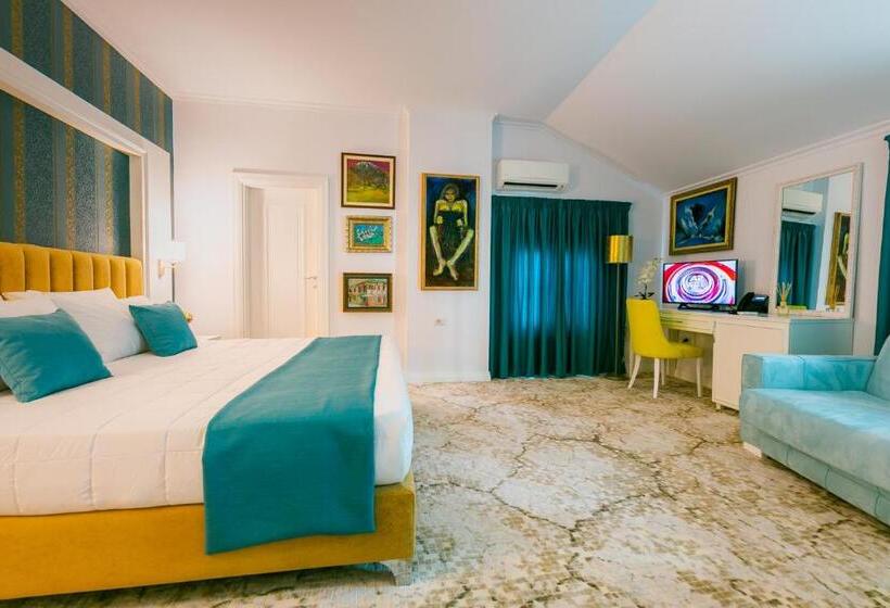 سوییت جونیور, Art Hotel Tirana