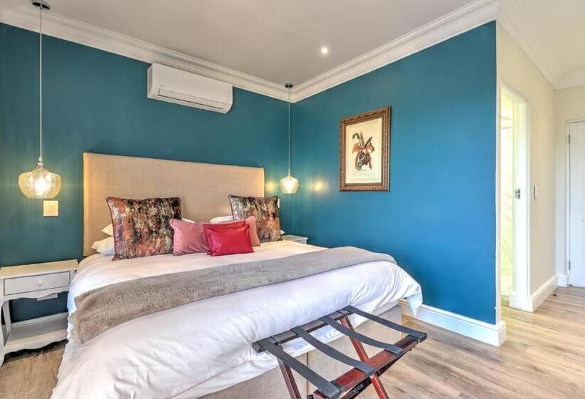 سوییت لوکس, Thyme Wellness Spa And Guesthouse