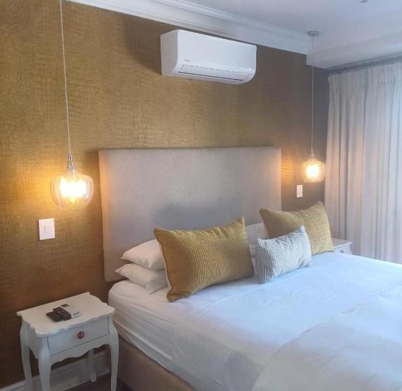 سوئیت با بالکن, Thyme Wellness Spa And Guesthouse