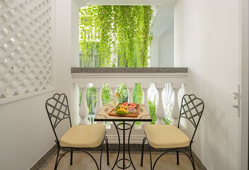 اتاق لوکس سه تخته, Hoi An Blue Sky Boutique Hotel & Spa