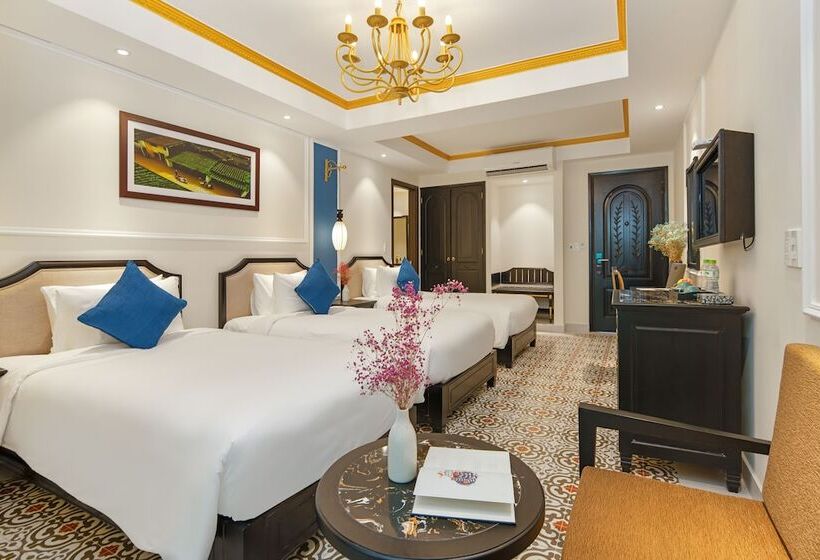 اتاق لوکس سه تخته, Hoi An Blue Sky Boutique Hotel & Spa