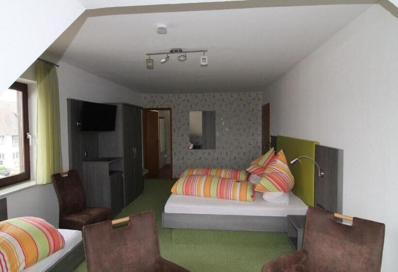 اتاق استاندارد سه نفره, Gästehaus Ainser