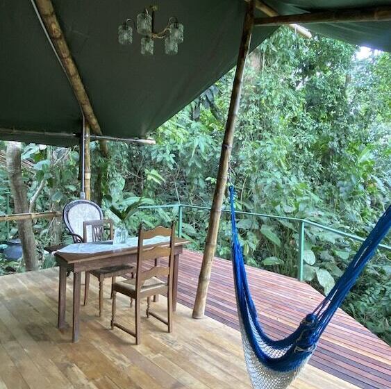 چادر با خدمات رفاهی استاندارد, Colina Secreta   Glamping And Villas