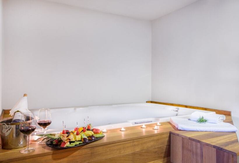 デラックスルーム, Signature Hotels & Spa