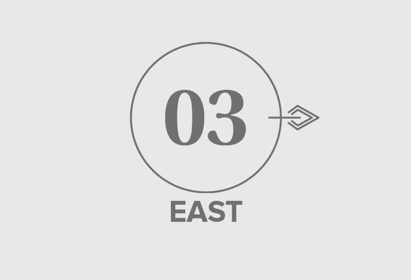 آپارتمان 1 خوابه با تراس, Going Triple A Apartments East