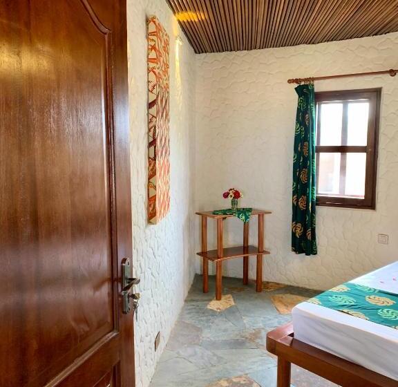 اتاق لوکس خانوادگی, Lemon Beach Resort