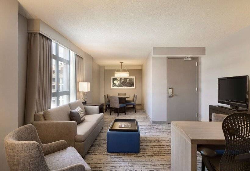 Suite, Embassy Suites By Hilton Atlanta At Centennial Olympic Park