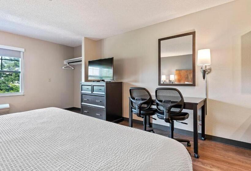 Standard Studio King Bed, Extended Stay America Premier Suites  Seattle  Bellevue  Downtown