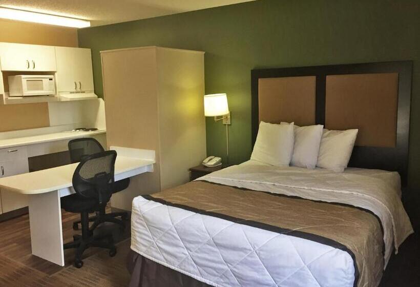 Standard Room, Extended Stay America Suites  Akron  Copley  East