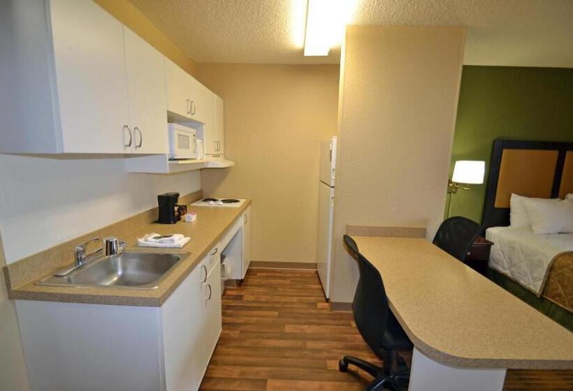 Standard Studio, Extended Stay America Suites  Toledo  Holland