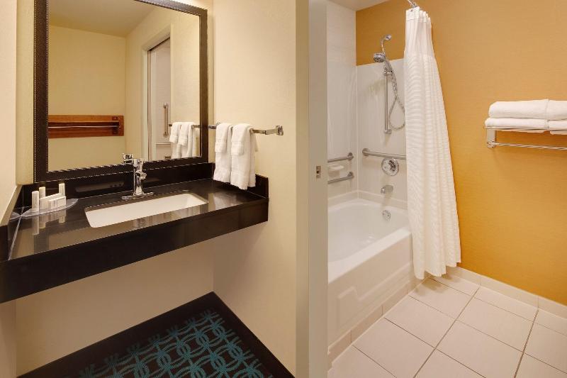 اتاق استاندارد با تخت بزرگ, Fairfield Inn & Suites Indianapolis Airport