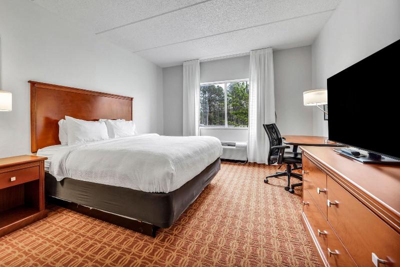 اتاق استاندارد با تخت بزرگ, Fairfield Inn By Marriott Lumberton