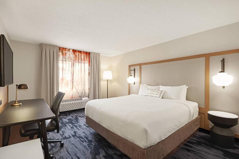 اتاق استاندارد با تخت بزرگ, Fairfield Inn By Marriott Warren Niles