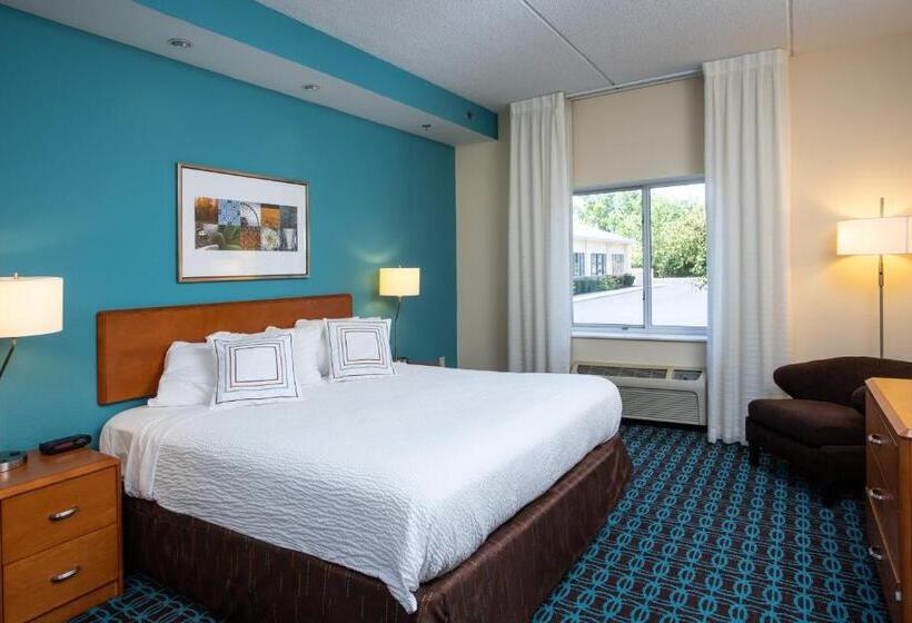 اتاق استاندارد با تخت بزرگ, Quality Inn & Suites Sandusky