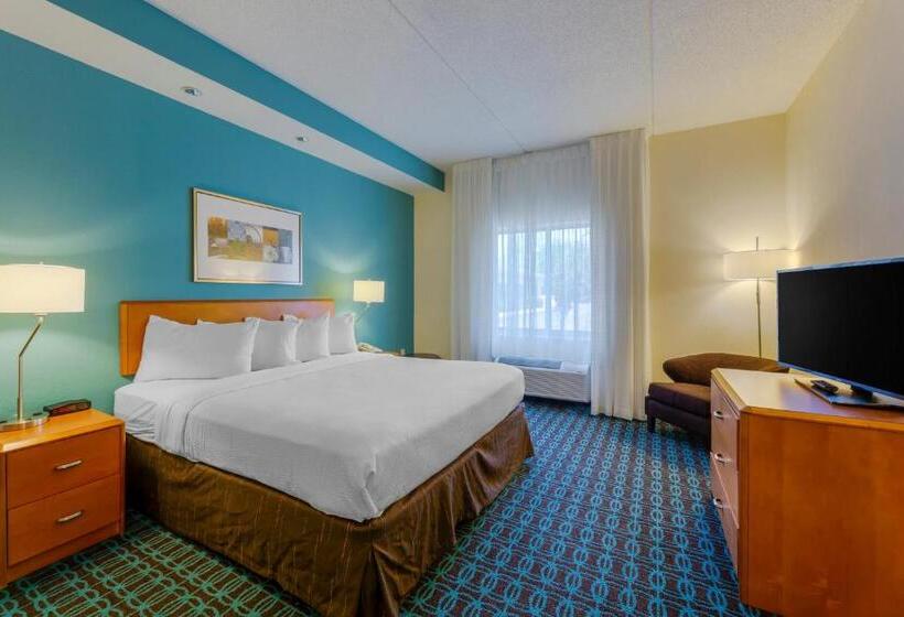 اتاق استاندارد با تخت بزرگ, Quality Inn & Suites Sandusky