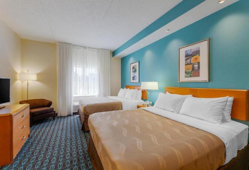 اتاق استاندارد چهار تخته, Quality Inn & Suites Sandusky