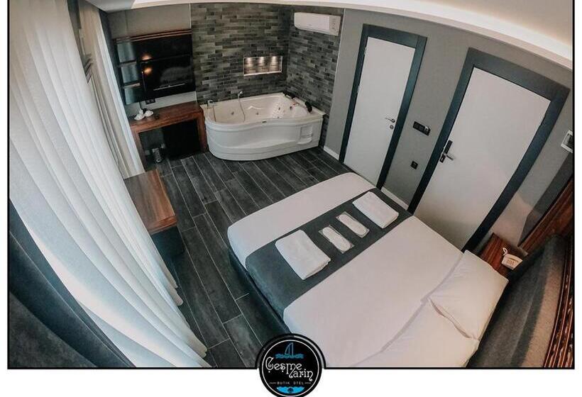 اتاق لوکس سه تخته, Cesme Marin Butik Otel