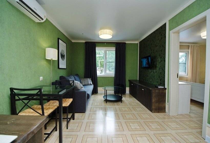 سوییت, Park Hotel Polyana