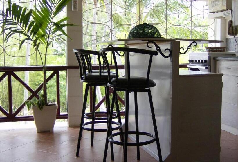 اتاق استاندارد چهار تخته, The Legend Garden Condos