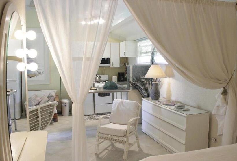 اتاق استاندارد چهار تخته, The Legend Garden Condos