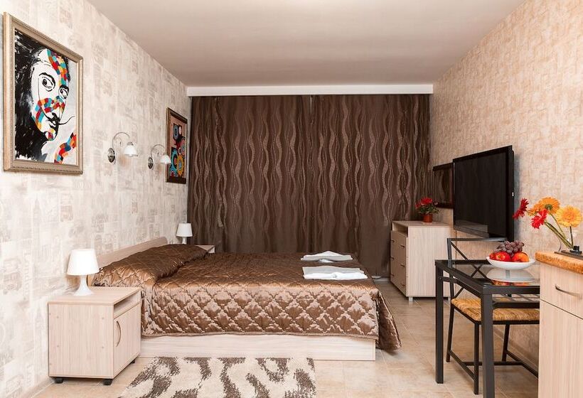 استودیوی استاندارد, Leohotels Znamenskaya