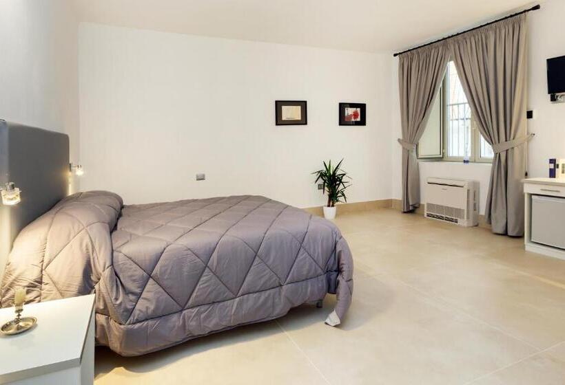 اتاق استاندارد, Il Tesoro Smart Suite & Spa