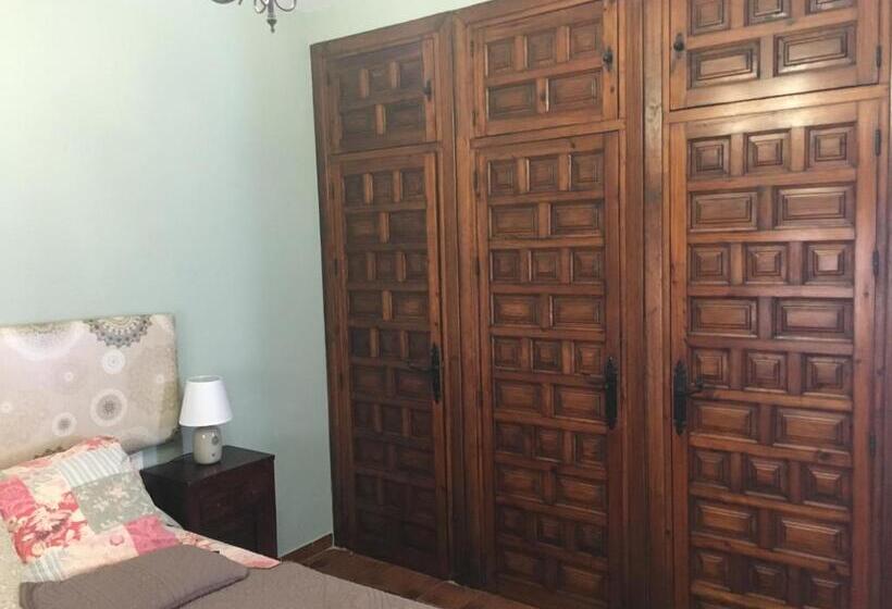 اتاق استاندارد با چشم‌انداز باغ, Casa Rural Paloma