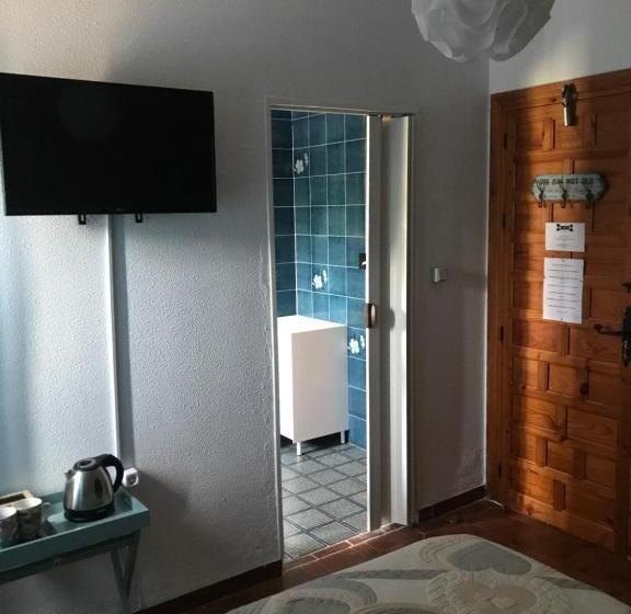 اتاق استاندارد با چشم‌انداز استخر, Casa Rural Paloma