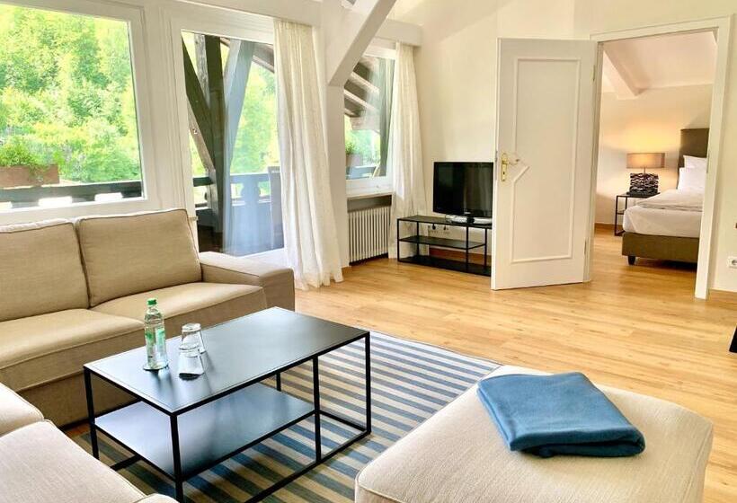 Suite with lake view, Seehaus Riessersee