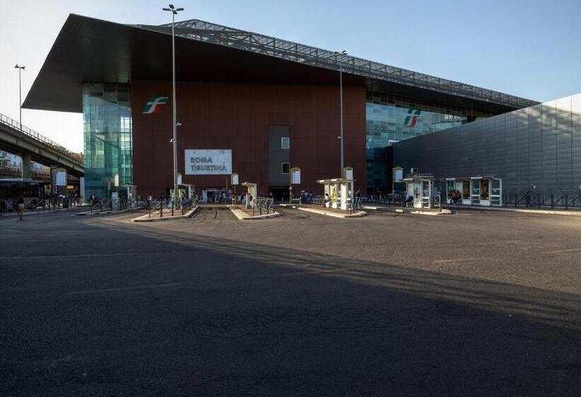 اتاق استاندارد یک نفره, B&b Dea Tiburtina