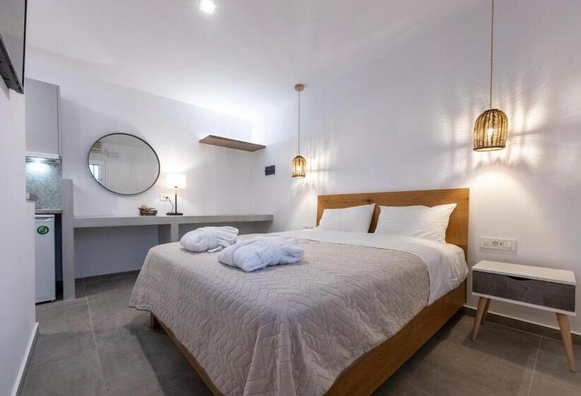 استودیو استاندارد با تراس, Gaia Lux Inn