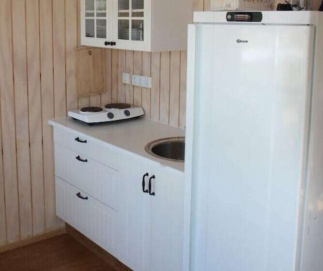 اتاق استاندارد چهارنفره با سرویس بهداشتی مشترک, Korpudalur Hi Hostel