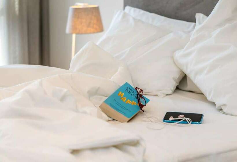 سوییت اجرایی, Urban Nest   Suites & Apartments