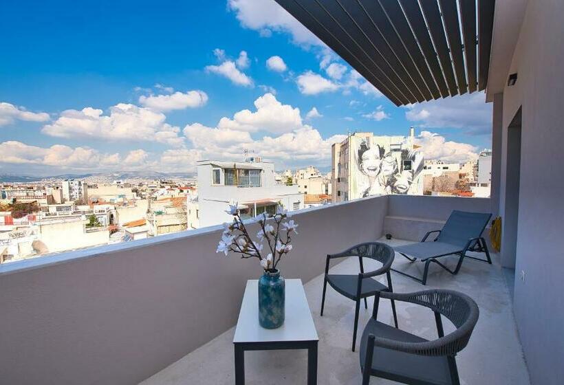 سوئیت با بالکن, Urban Nest   Suites & Apartments