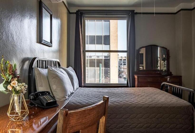 اتاق استاندارد با تخت دوبل, Gardner Hotel & Hostel